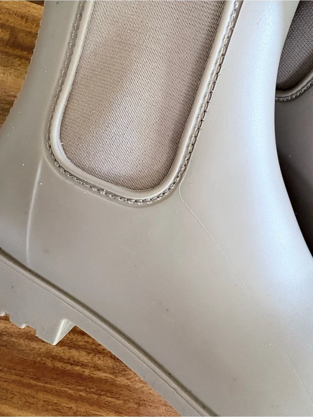 Women’s Neutral Beige Ankle Height Rubber Rain Boots Size 7 Shoes